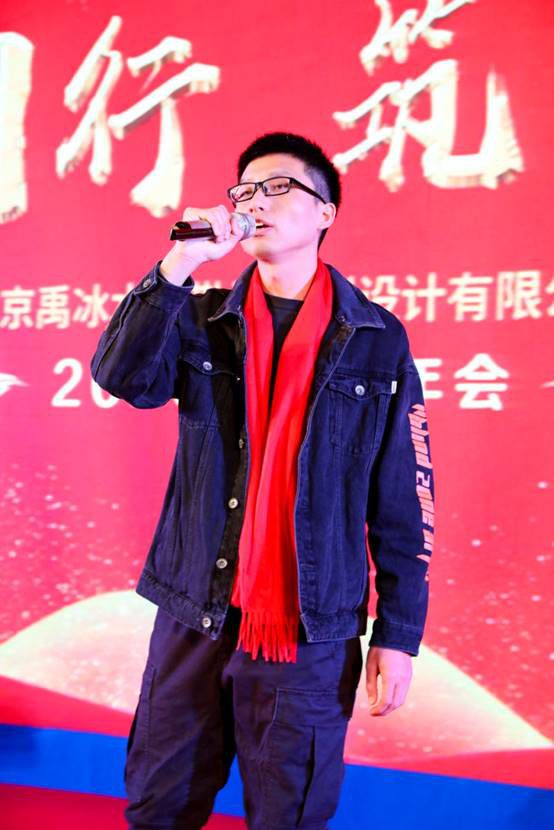 总经理 吴震