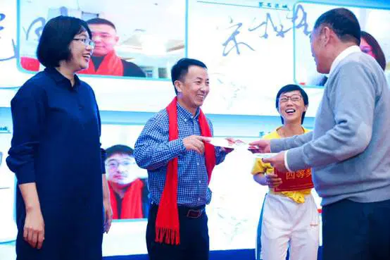 继续了解在此