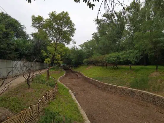 南长河四处在施河道项目进行实地考察