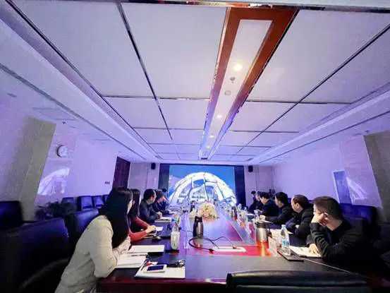 局长张富强一行8人莅临禹冰刺猬猫官网